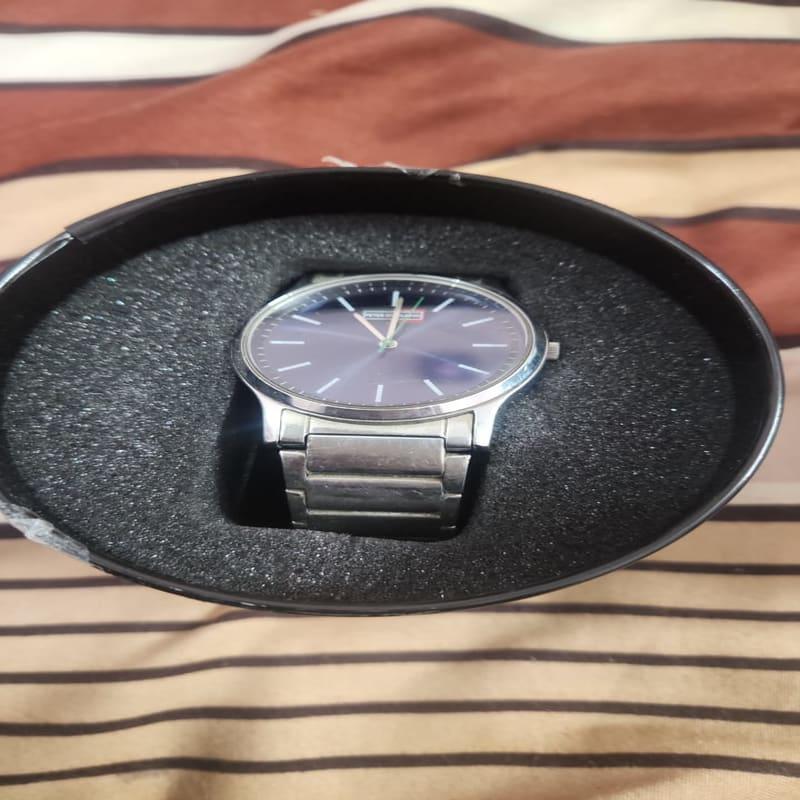 Navy Slim Analog Steel Watch