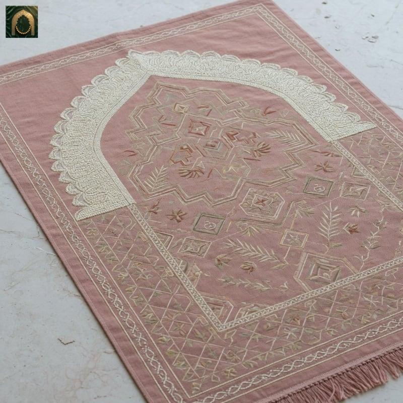 Al-Namazi Rose of Taif Janamaz